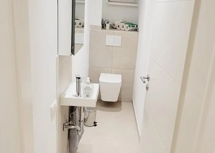 Moeblierte In Apartamento